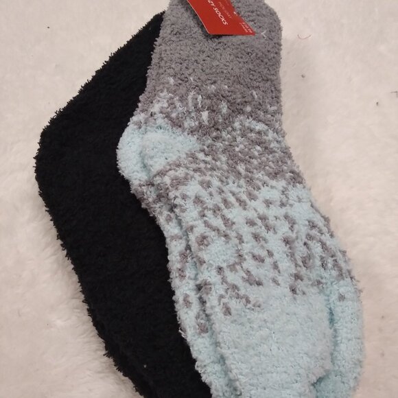 2 Pairs of Socks One Mint Green Pair of Socks with One Black Pair of Socks - Picture 1 of 1